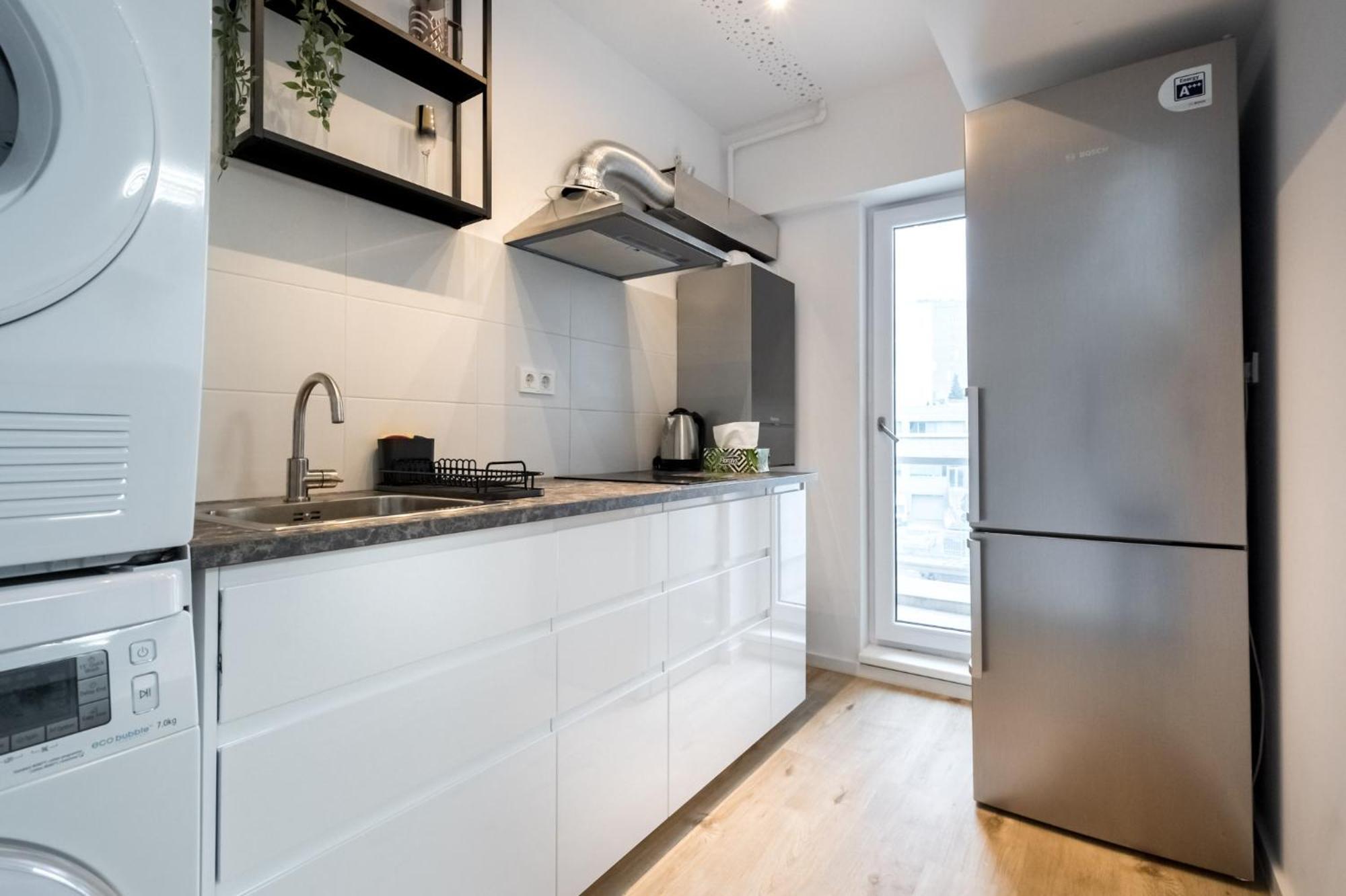 Apartamento Breeze - Modern Escape In Pipera Bucarest Exterior foto