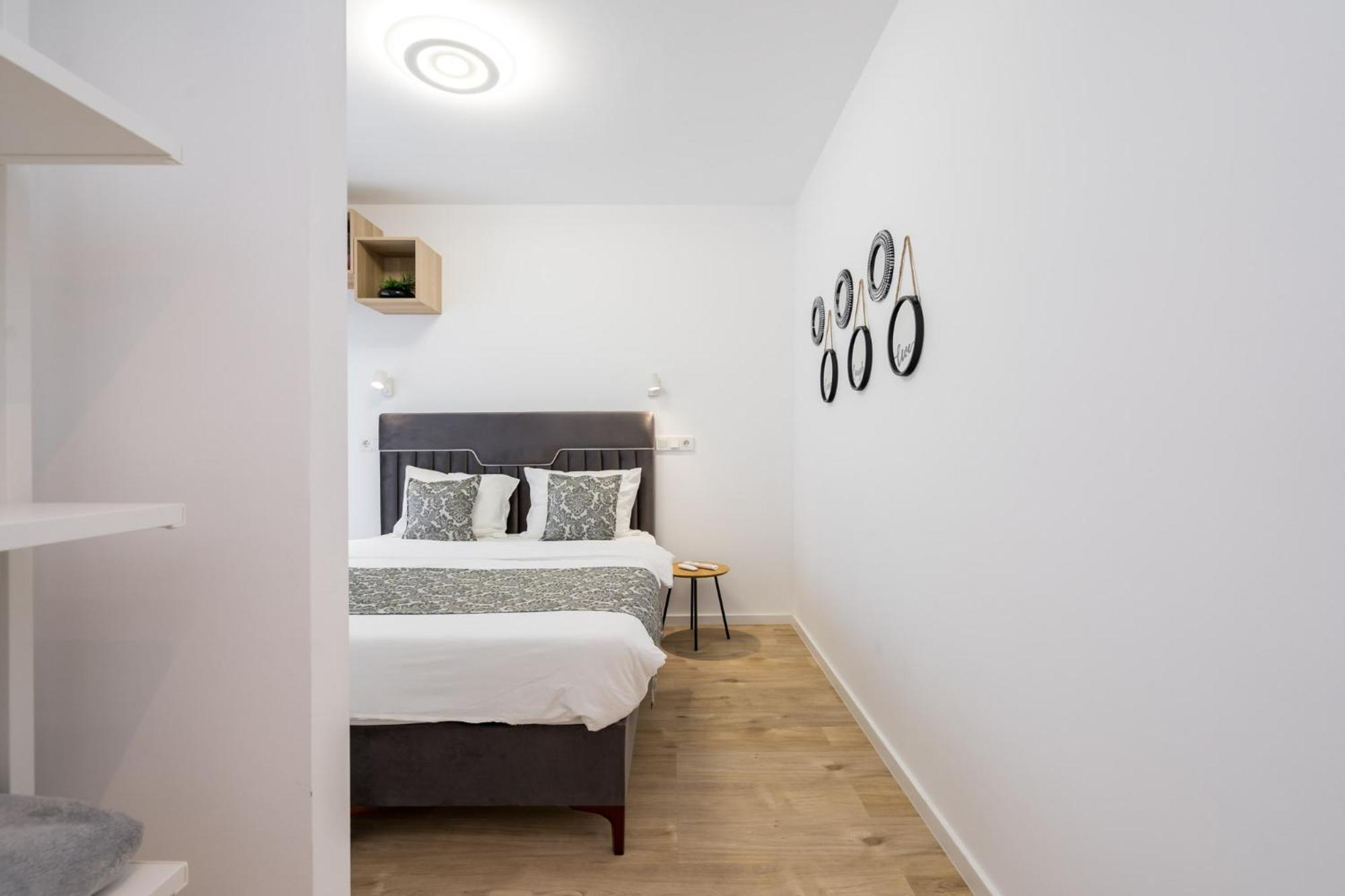 Apartamento Breeze - Modern Escape In Pipera Bucarest Exterior foto
