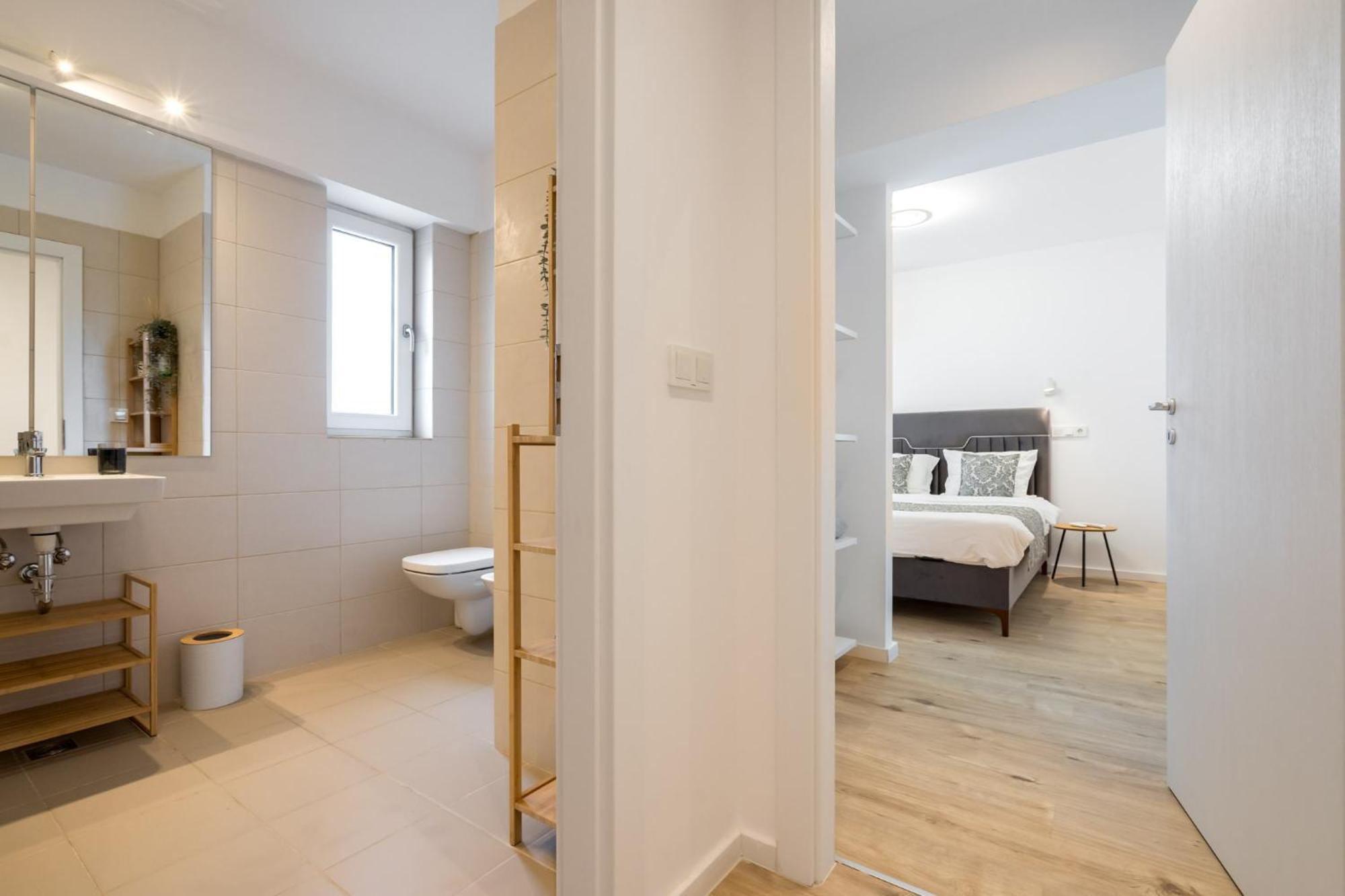 Apartamento Breeze - Modern Escape In Pipera Bucarest Exterior foto